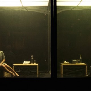 Αν δεν κοιμάστε τώρα πια τα βράδια, στο “Hotel” του Θέατρου της ΑΣΚΤ παρέχουν ολοκληρωμένες υπηρεσίες ύπνου