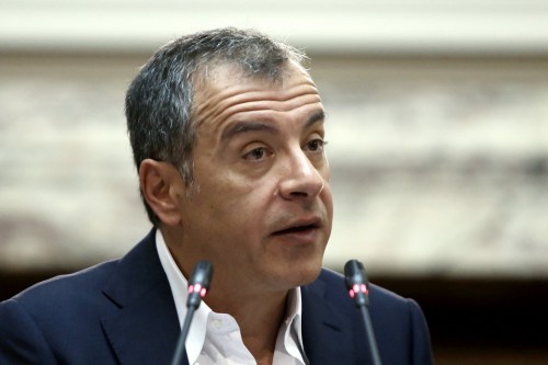 Άρση της μονιμότητας στο Δημόσιο ζητά ο Σταύρος Θεοδωράκης