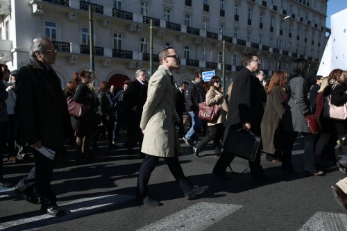 Ελεύθεροι επαγγελματίες και αγρότες, οι πιο φτωχοί Έλληνες