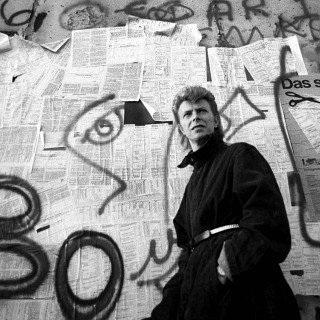 Το Υπουργείο Εξωτερικών της Γερμανίας αποχαιρετά τον David Bowie