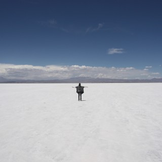 Βολιβία: Στα 4000 μέτρα από το έδαφος όλα μοιάζουν (και είναι) υπερθετικά