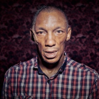 Κάποτε ο Tricky έπαιζε κι έσβηναν όλα τα φώτα στο Ρόδον, σήμερα «κυκλοφορεί τα πιο αληθινά τραγούδια της καριέρας του»