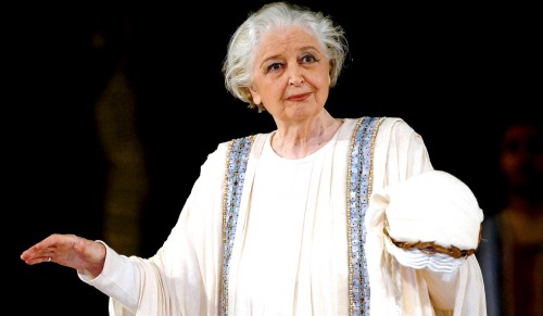 To «τελευταίο αντίο» στην Άννα Συνοδινού