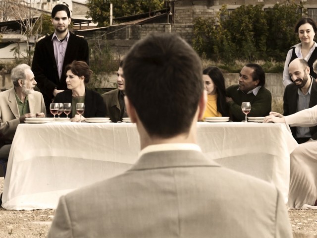 Μια άνευρη Οικογενειακή Γιορτή στο Baumstrasse