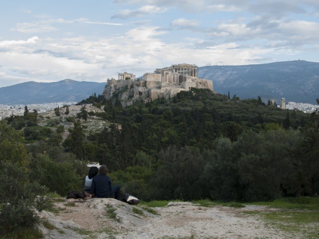 Άραγε το Θησείο ζει μονάχα τις Κυριακές;