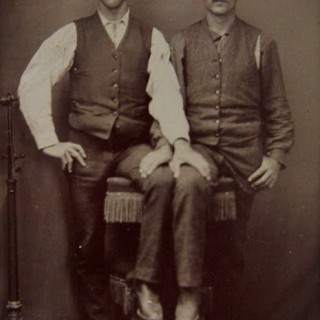 Δείτε φωτογραφίες ομόφυλων ζευγαριών από τη βικτωριανή εποχή