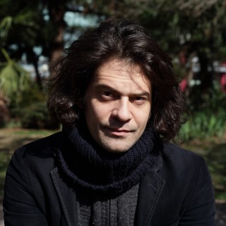 Γιάννος Περλέγκας: «Όσες φορές άλλαξε η ιστορία, αυτό έγινε μόνο με επαναστάσεις. Κακά τα ψέματα»