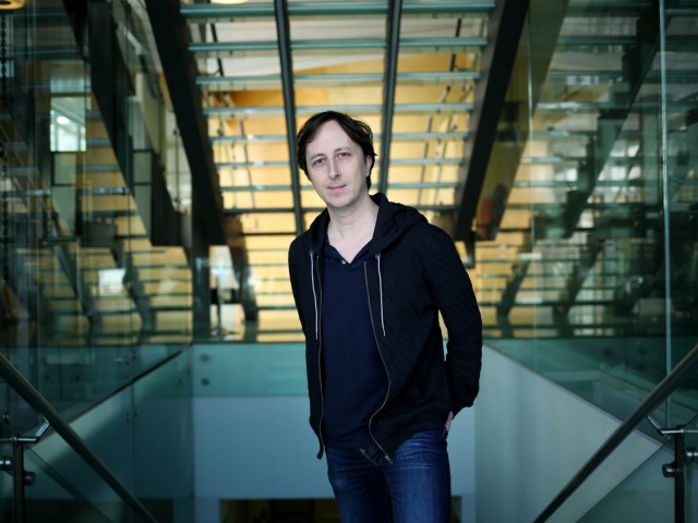 Ο Φίλιπ Κεν θα ψήφιζε σκύλους και γάτες βουλευτές ώστε να σωθεί η ανθρωπότητα