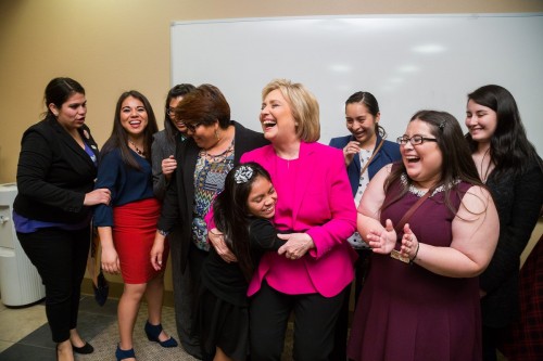 ΕΚΤΑΚΤΗ ΕΠΙΚΑΙΡΟΤΗΤΑ: H Κλίντον επικράτησε του Σάντερς στις προκριματικές της Νεβάδα