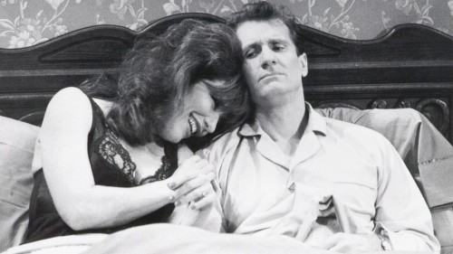 Γιατί όλη η Ελλάδα είναι ένα κρεβάτι