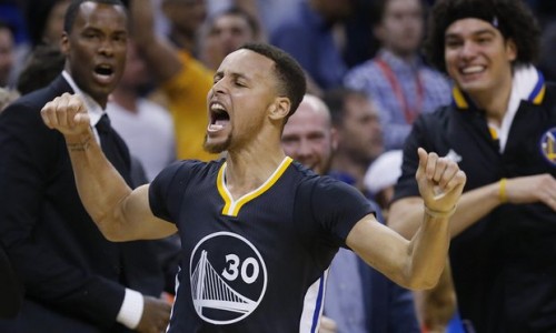 Άλλο ένα βράδυ, το μεγαλύτερο όλων, που ο Stephen Curry ταπείνωσε το μπάσκετ… (βίντεο)