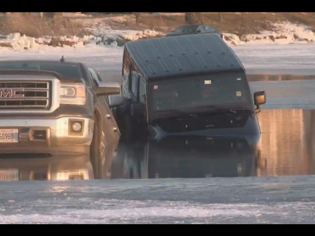Να γιατί δεν πρέπει να παρκάρεις ποτέ σε παγωμένη λίμνη (ΒΙΝΤΕΟ)