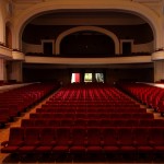 Να ανοίξουν οι κλειστοί κινηματογράφοι, παιδότοποι και λούνα παρκ, εισηγείται η Επιτροπή