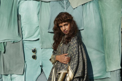 H&M: επιδιώκει να συγκεντρώσει 1.000 τόνους ανεπιθύμητων ή μεταχειρισμένων ρούχων από τους πελάτες της σε όλο τον κόσμο