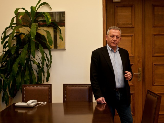 Θανάσης Παφίλης: «Χαραμίζομαι επειδή παλεύω για μια δίκαιη κοινωνία;»