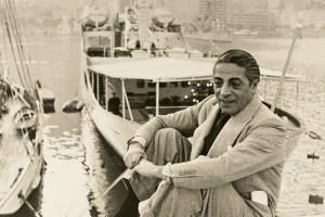 Στις 15 Μαρτίου του 1975 πεθαίνει ο Αριστοτέλης Ωνάσης