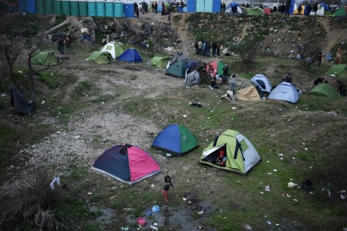 «Κλείνοντας τα σύνορα κλείνουμε μέσα και τον εχθρό μας», ανέφερε η κυβερνητική εκπρόσωπος