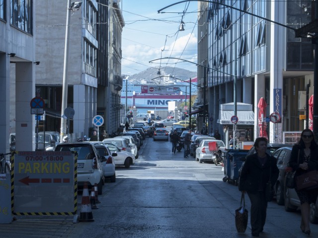 Τι χρώμα έχουν σήμερα τα φανάρια της Τρούμπας;