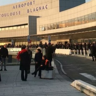 Γαλλία: Η εκκένωση του αεροδρομίου της Τουλούζης έγινε μετά τον εντοπισμό ύποπτου αντικειμένου