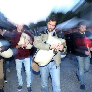 Όταν οι τσαμπούνες και οι γκάιντες «λάλησαν» στο λόφο του Φιλοπάππου