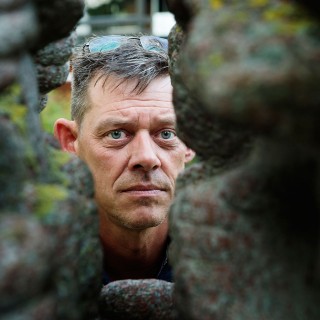 Ράινερ Ες: «Είμαστε όλοι συνένοχοι για την άνοδο της ακροδεξιάς»