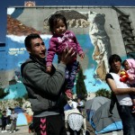 Νέα προσπάθεια μεταφοράς των προσφύγων του Πειραιά σε κέντρα φιλοξενίας