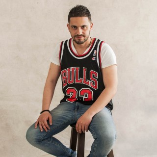 Αυτός είναι ο Hoopfellas. Κάθε του post είναι ένα μικρό ευαγγέλιο για τους Έλληνες μπασκετικούς.