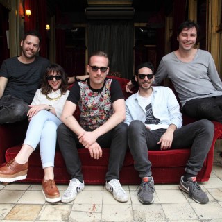 Η Ανάσταση Φέρνει Estedance