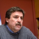 Τι προβλέπει το δίχτυ προστασίας για τους ανασφάλιστους και πού θα βρεθούν τα κονδύλια γι’ αυτό