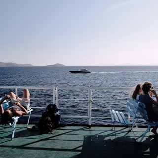 Λέσχη ανάγνωσης για δύο, της Αντιγόνης Σδρόλια