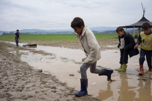 Θεσσαλονίκη: Μέχρι τη Μεγάλη Εβδομάδα θα μεταφερθούν ασυνόδευτα προσφυγόπουλα σε δύο ξενώνες