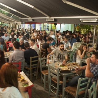 Τι συμβαίνει τις νύχτες σε έναν πεζόδρομο του Αιγάλεω Σίτι;