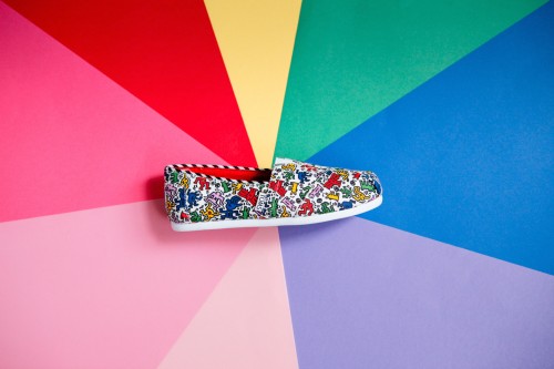 Η TOMS συνεργάζεται με το Ίδρυμα Keith Haring για μια μοναδική capsule collection 2016