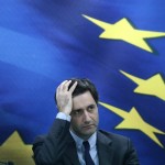 Προς το σημερινό Euro Working Group, τα βλέμματα κυβέρνησης και θεσμών