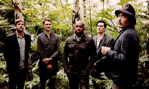 13 Ιουλίου, τι κάνετε; Γιατί έχει Tindersticks στο Ηρώδειο