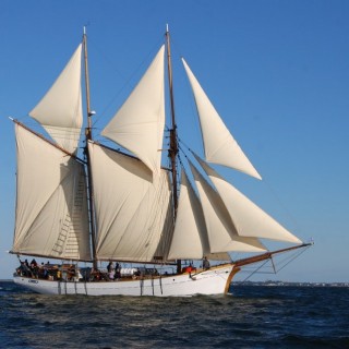 Hoppet: Ένα ιστιοπλοϊκό από την Εσθονία θα γεμίσει με τέχνη το Αιγαίο