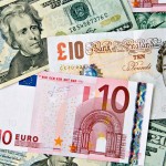 Βρετανία: Καταρρέει η στερλίνα