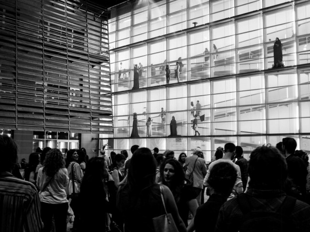 Ώρα για φωτογραφία. Εγκαίνια του Athens Photo Festival 2016 στο μουσείο Μπενάκη.