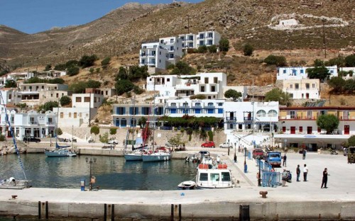 Αδειοδοτήθηκε υβριδικός σταθμός παραγωγής ενέργειας με συσσωρευτές στην Τήλο