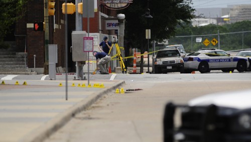 Τέσσερις νεκροί αστυνομικοί στο Ντάλας από πυρά ελεύθερων σκοπευτών