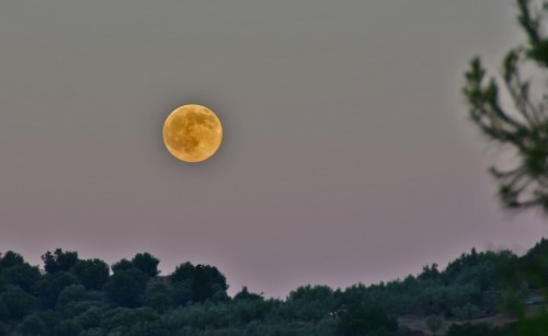 Έγινε η νύχτα μέρα χθες από το πολύ δυνατό φως του φεγγαριού