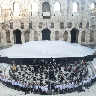 Τι τραβάνε κι αυτοί οι ταξιθέτες…