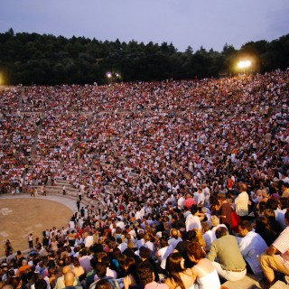 Σουρεαλισμός στην Επίδαυρο