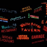 Νέα Υόρκη: Νοσταλγική βόλτα στις επιγραφές νέον της μητρόπολης