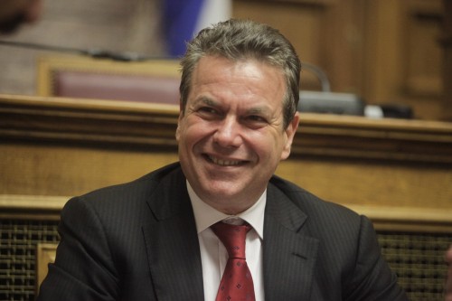 Την έκδοση σύνταξης σε ένα μήνα προανήγγειλε ο υφ. Εργασίας Τάσος Πετρόπουλος