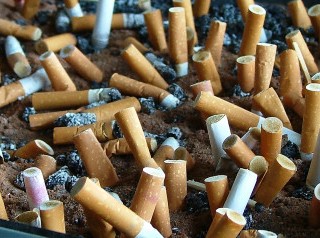 Ιαπωνική εταιρεία δίνει έξι επιπλέον μέρες άδεια στους μη καπνιστές υπαλλήλους της για να αντισταθμίσει τον χρόνο που χάνουν στο διάλειμμα όσοι καπνίζουν