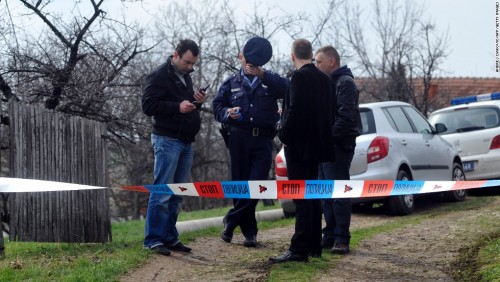 Σερβία: Πέντε νεκροί από πυροβολισμούς σε καφενείο