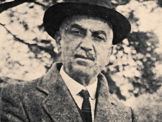 Στην πεσμένη κολώνα, του Γιάννη Βλαχογιάννη