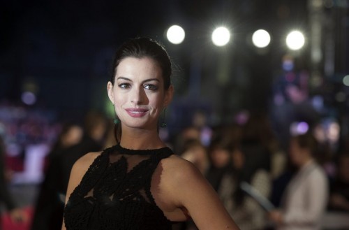 Αν Χάθαγουεϊ: “Αγκαλιάστε τις καμπύλες σας!”