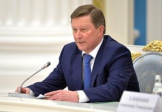 Ρωσία: Ο Πούτιν έπαυσε τον Σεργκέι Ιβάνοφ